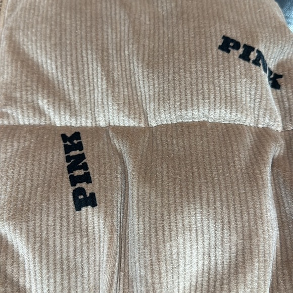 PINK Vest. NWT - Picture 5 of 7